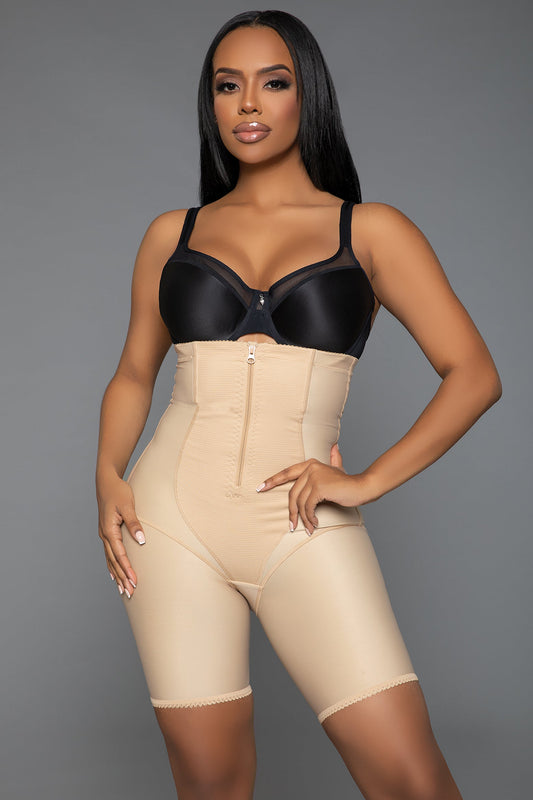 Achieve your dream silhouette instantly with the Felling My Curve Bodyshaper. Designed for maximum comfort and superior shaping, these bodyshaper shorts provide firm control to smooth your midsection, lift your buttocks, and slim your thighs. Front zipper closure Tummy control Curve smoothing and butt-lifting design Machine wash cold in a gentle cycle, hang to dry. Do not bleach/tumble dry/dry clean. Be Wicked box packaging Made in China 55% Nylon 45% Spandex