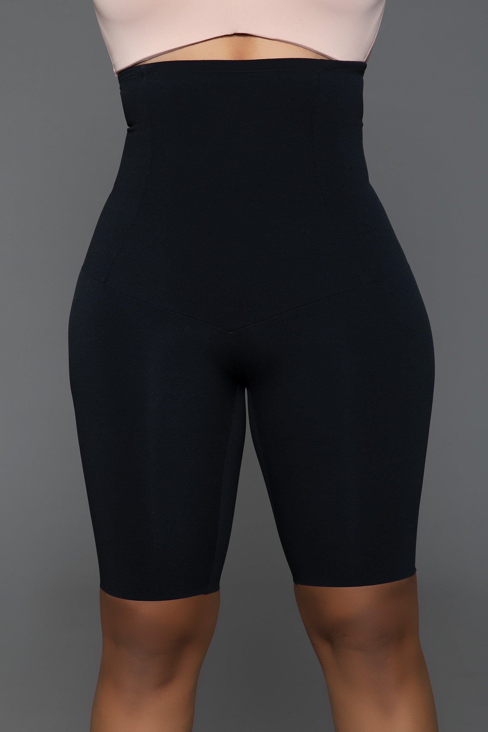 Elevate your confidence and comfort with our shape Sculpting Shaper Shorts. Designed for those who seek a smooth silhouette while keeping cool, the body shapewear shorts combine effective shaping with breathable comfort. High Waist Waist and tummy control Seamless hem